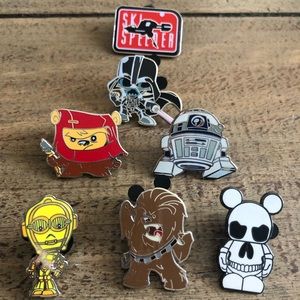 Disney pins